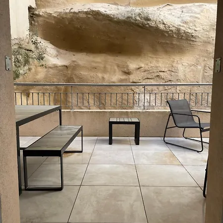 Superbe T2 Neuf Avec Parking Gratuit * Bonifacio (Corsica)